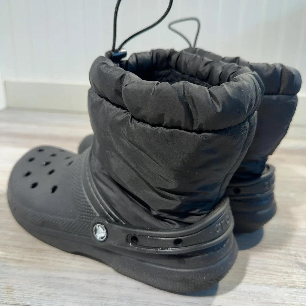 Crocs Black Neo Puff Boots Unisex Men's 8 / Women's 10 Model 206630 Faux Fur